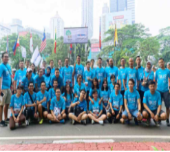 fun walk bersama indomobil finance dan perusahaan lain