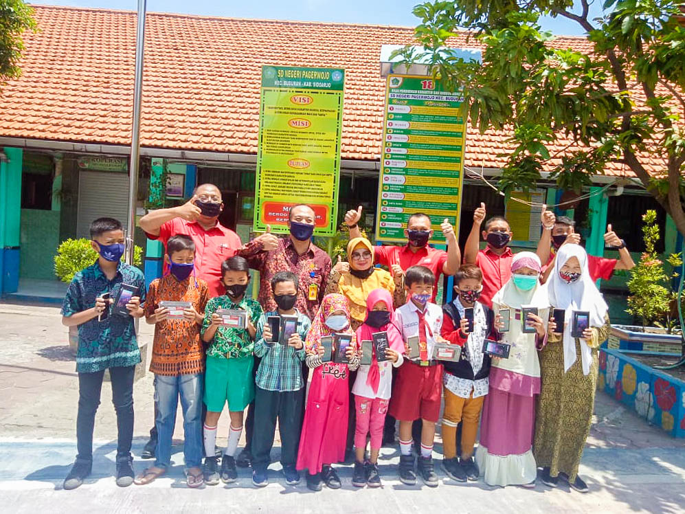 bantuan sumbangan dari imfi